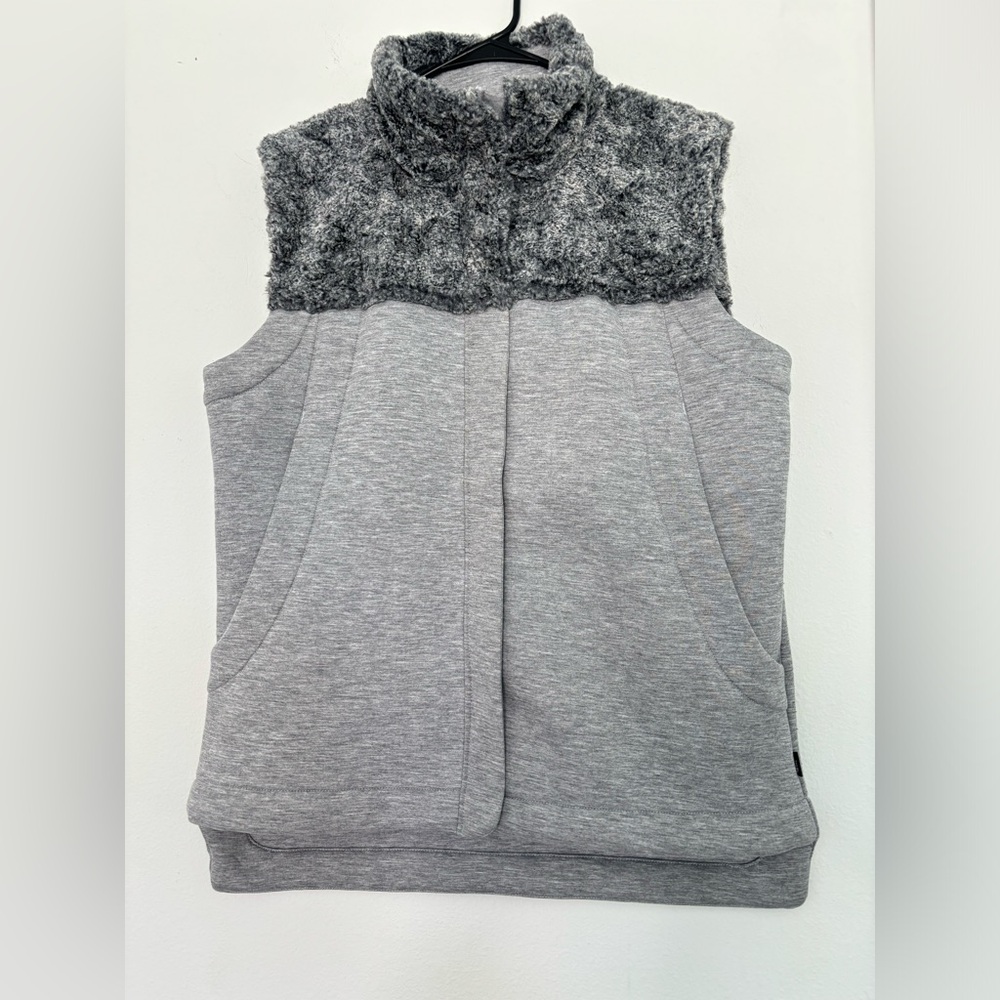 THE NORTH FACE HYBRINATION THERMAL GREY VEST FAUX FUR TOP SZ LARGE